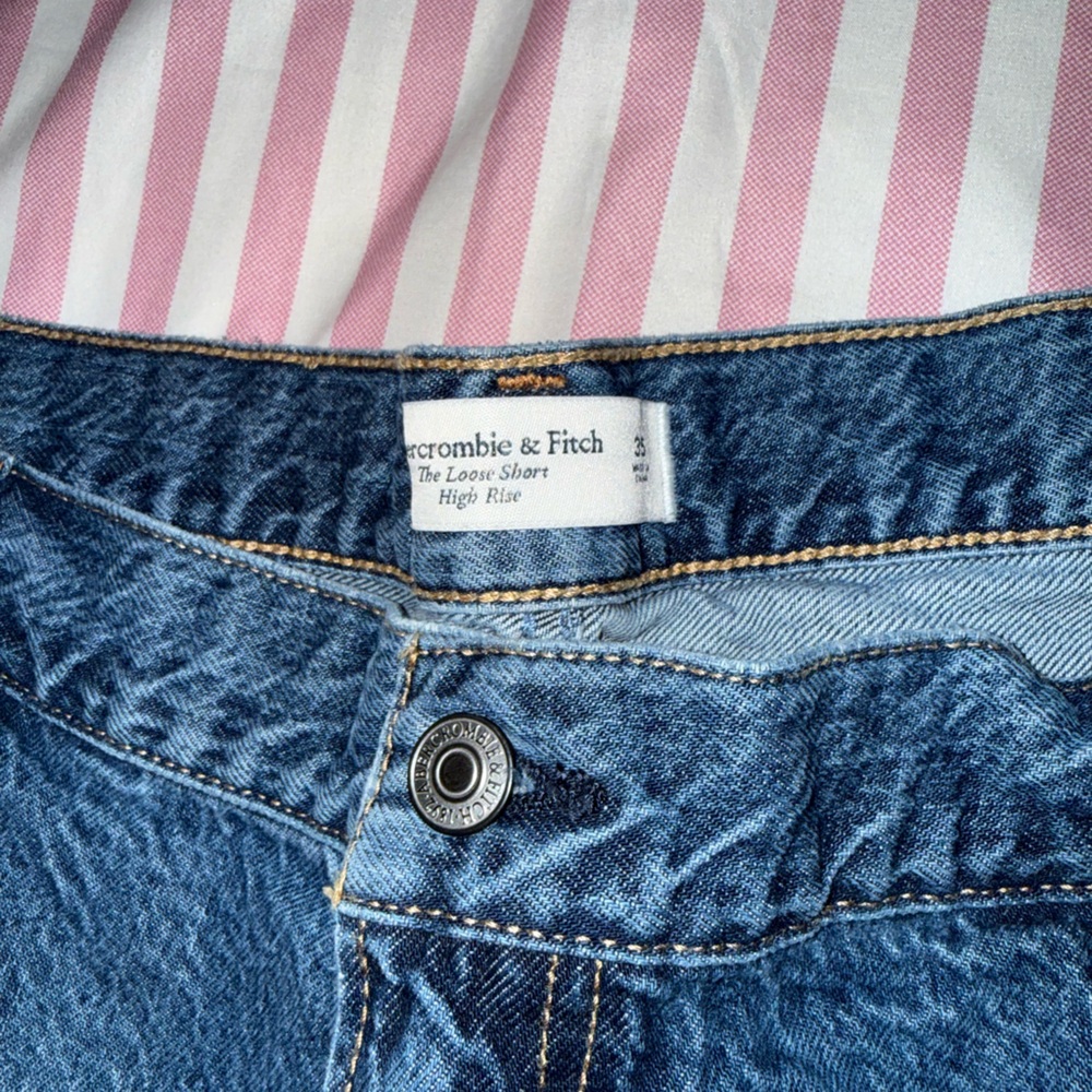 Denim High Rise Loose Women's Shorts - Picture 2 of 3